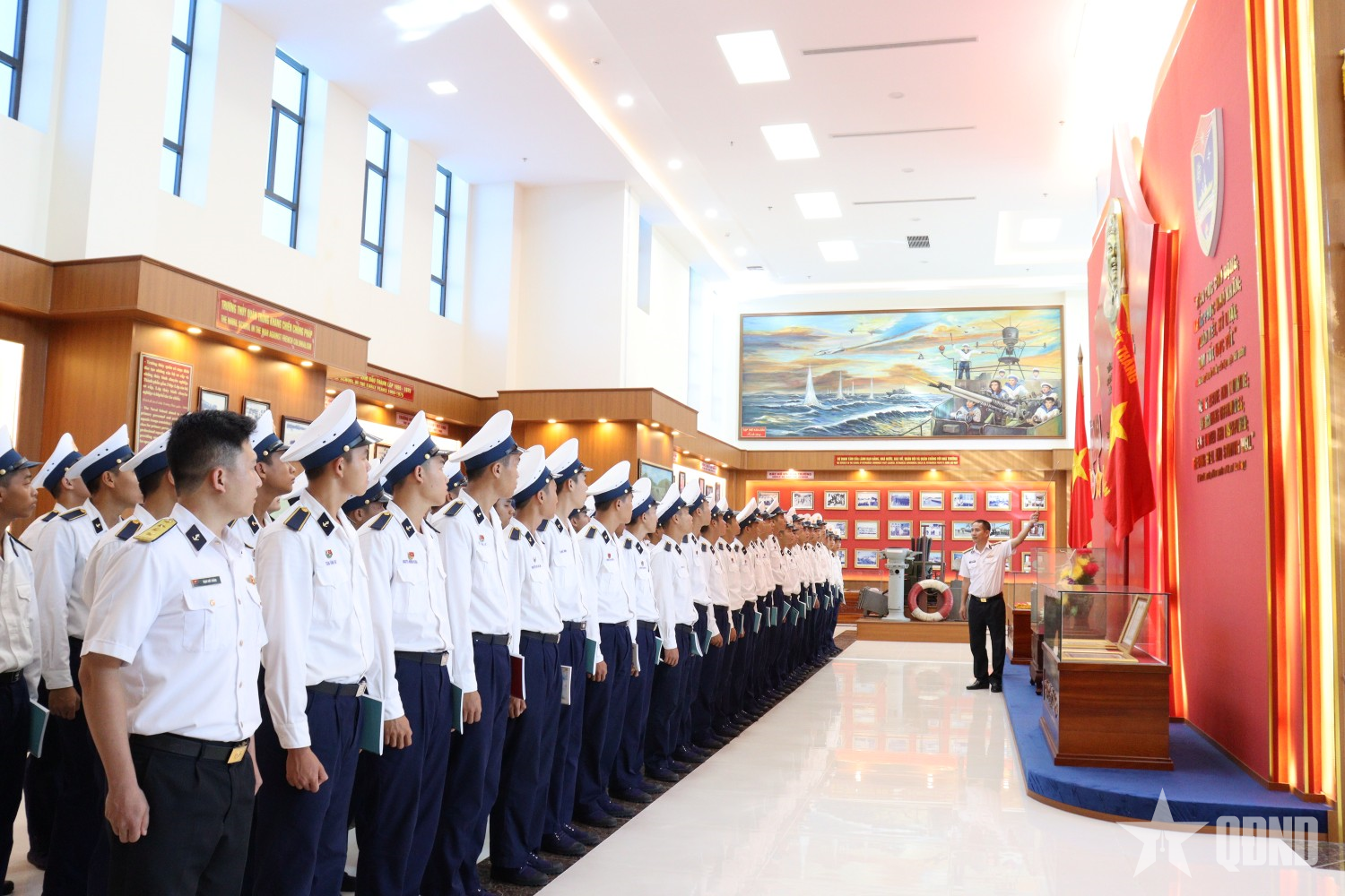 Học viện Hải quân bồi dưỡng phương pháp học tập đại học cho học viên Khóa 70